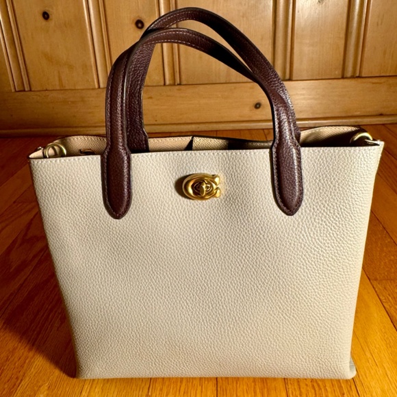 Coach Willow Tote - Picture 2 of 13